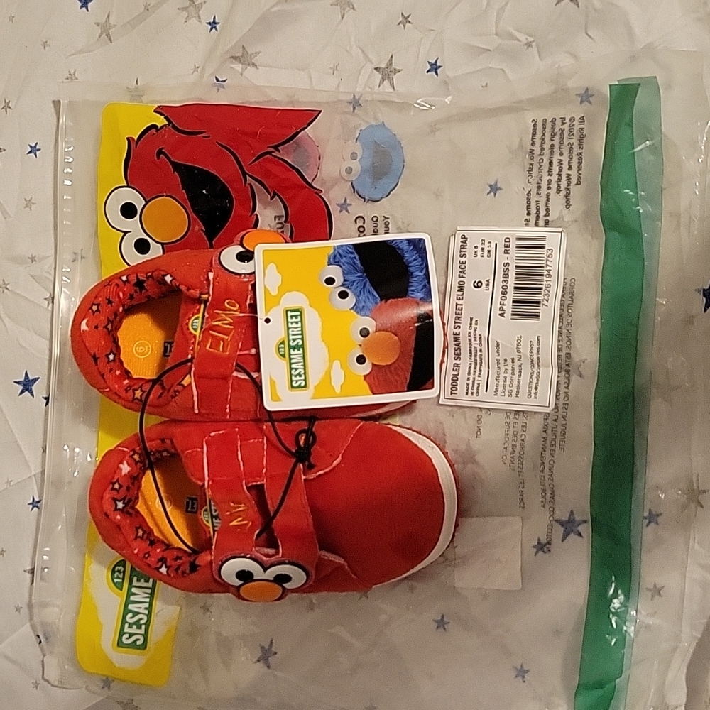 New elmo shoes Size infant 6